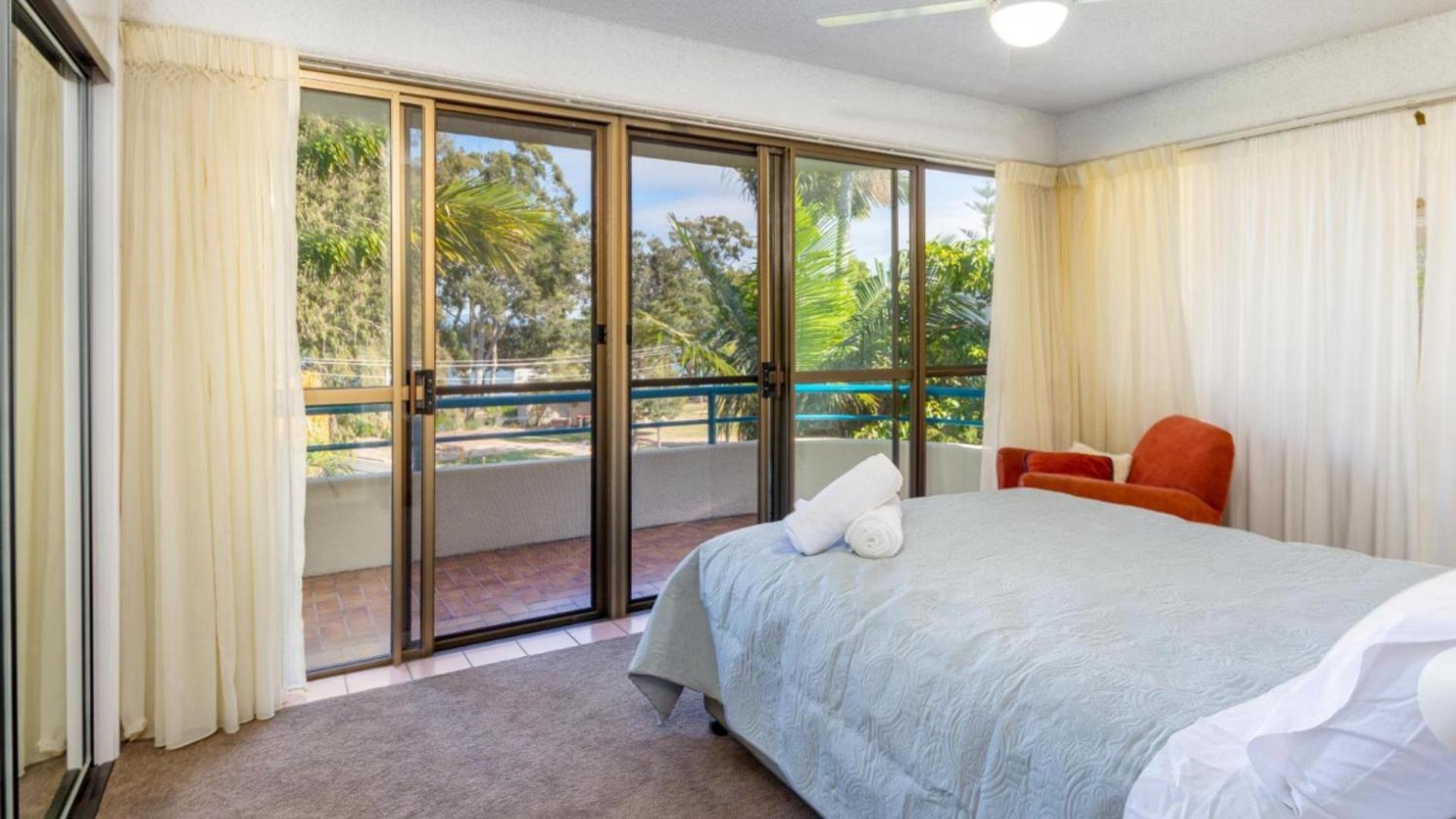 Placid Waters Holiday Apartments Bongaree Ngoại thất bức ảnh