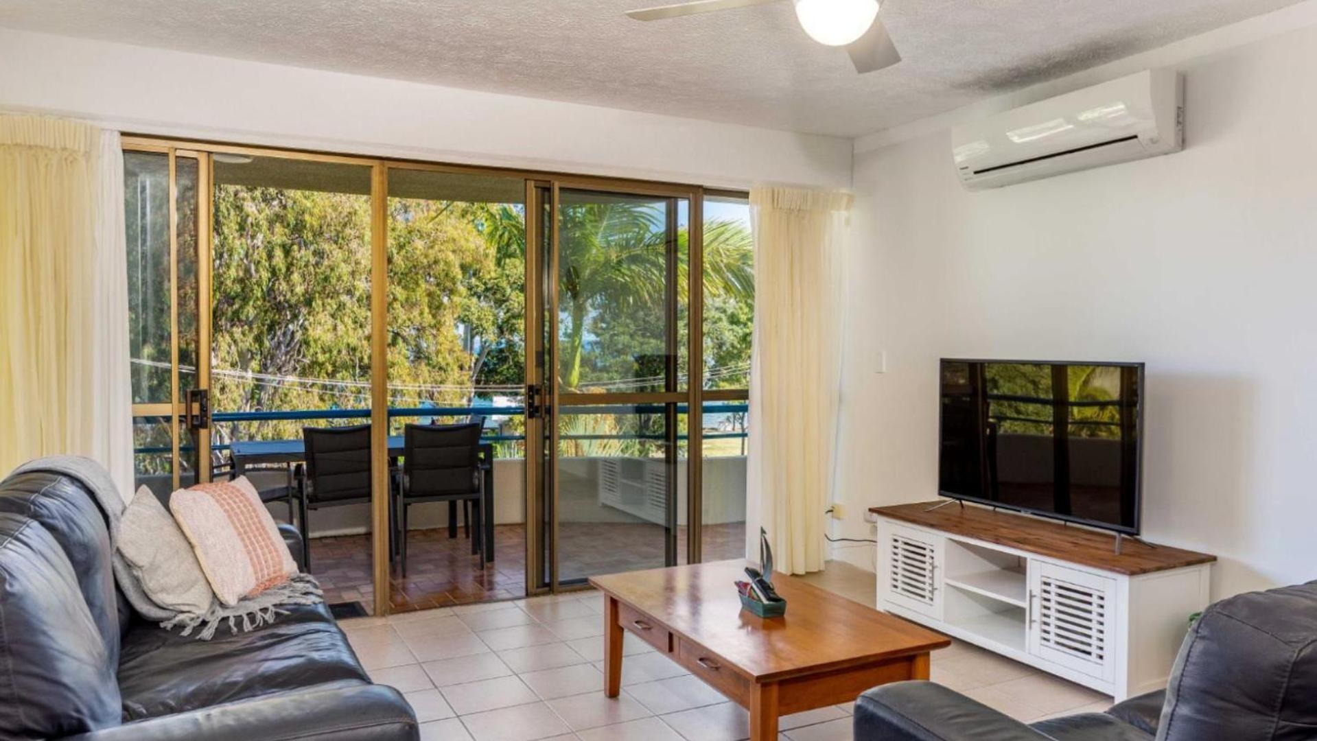 Placid Waters Holiday Apartments Bongaree Ngoại thất bức ảnh